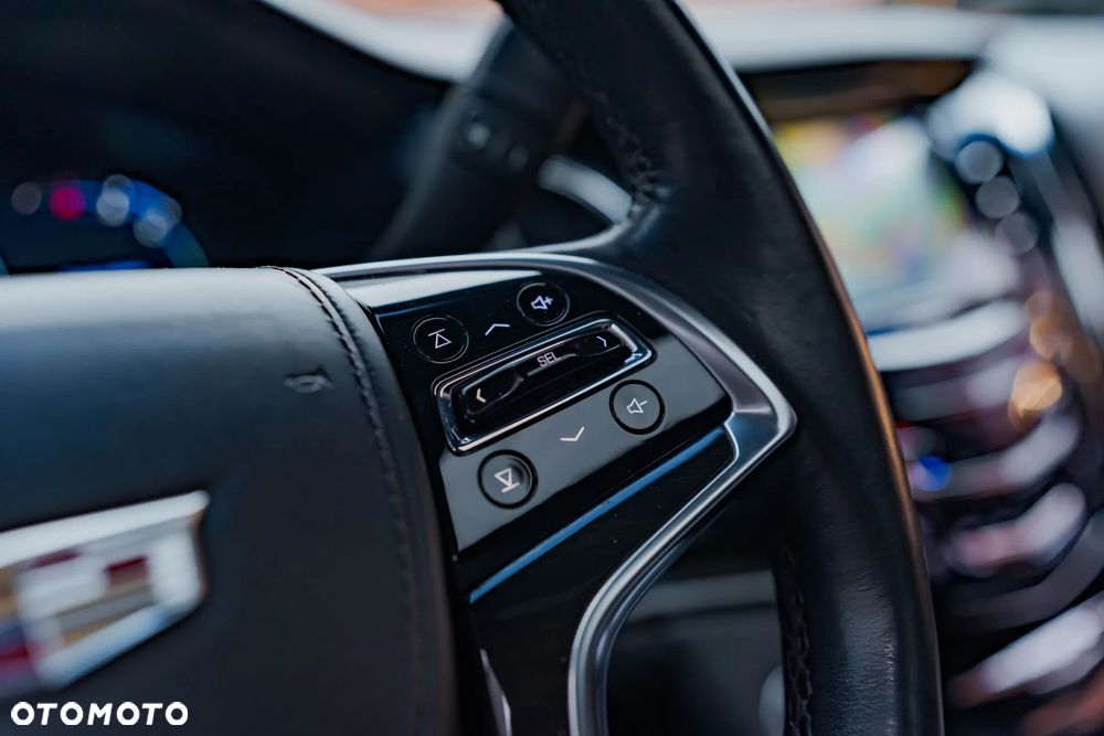 Cadillac Escalade 6.2 V8 AWD AT Platinum - 23