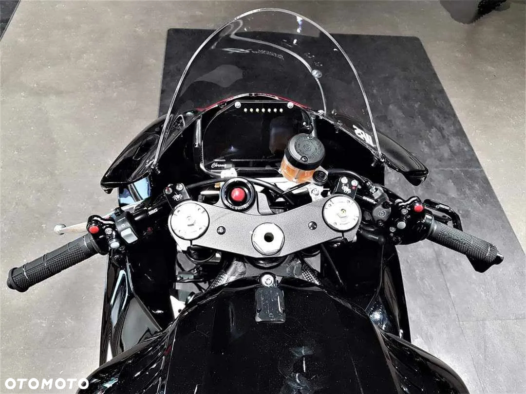 Yamaha R6 - 11