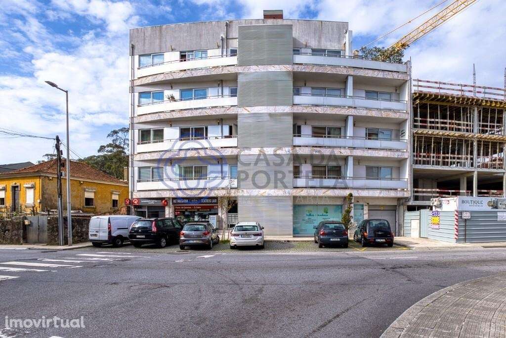 Trespasse, São Gens, Senhora da Hora, Matosinhos - Grande imagem: 2/26