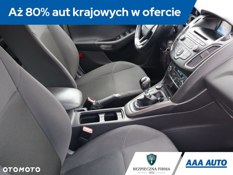 Ford Focus SW - 11