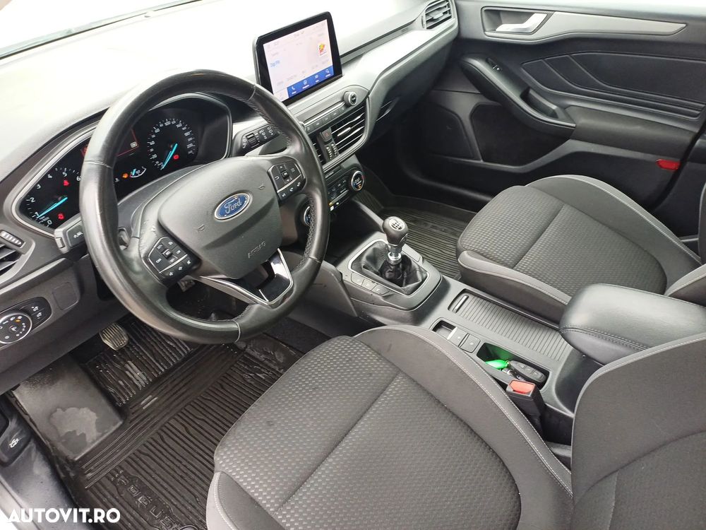 Ford Focus 1.0 EcoBoost Trend Edition - 12