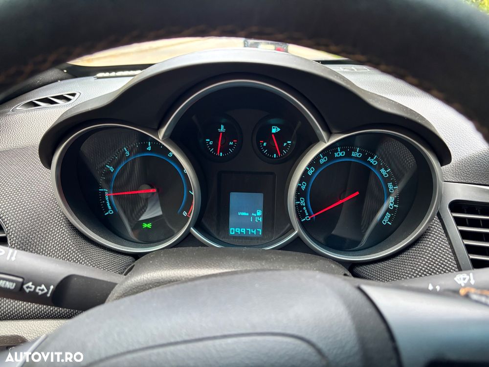 Chevrolet Cruze 1.6 Ecotec LT+ - 6