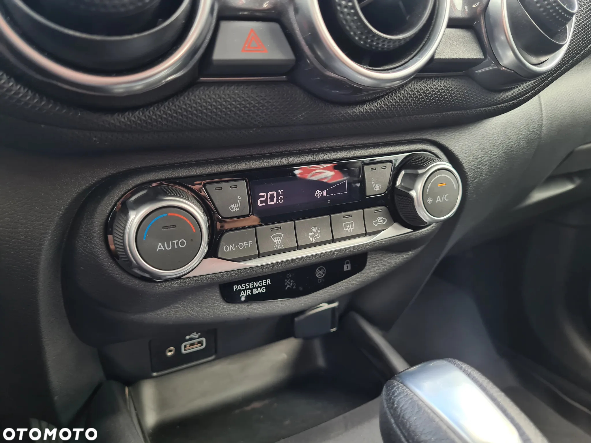 Nissan Juke 1.0 DIG-T Acenta DCT - 15
