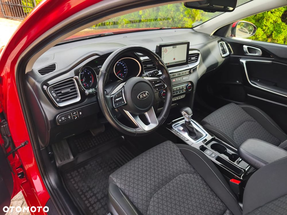 Kia Ceed 1.4 T-GDI DCT OPF Vision - 23