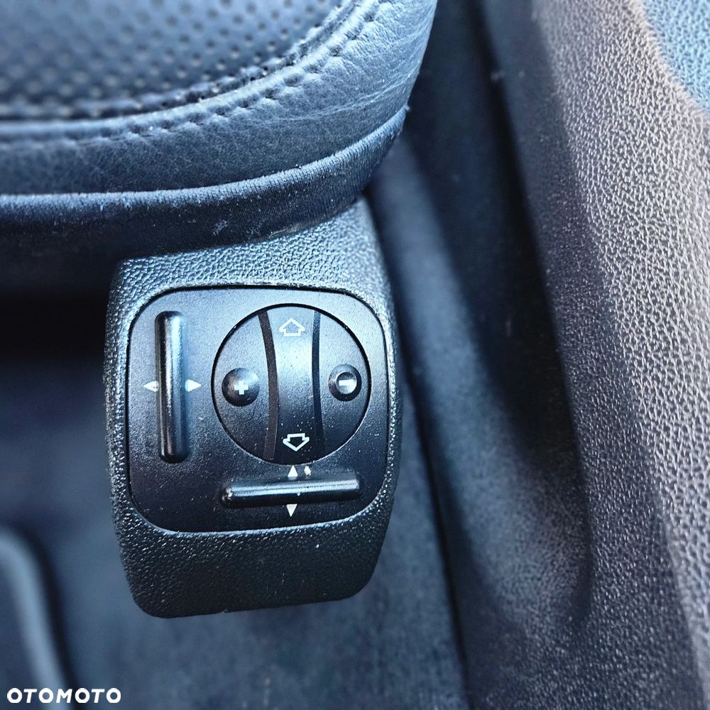 Mercedes-Benz ML - 24