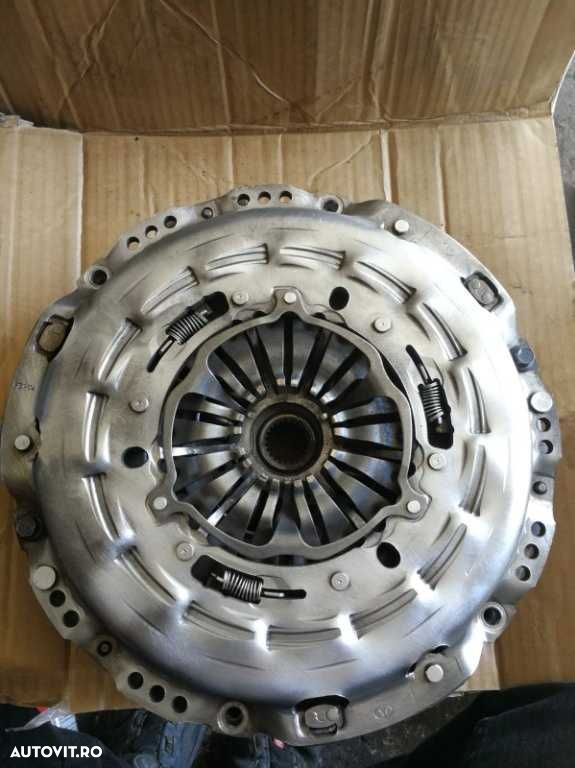 Kit Ambrieaj Volanta / Placa / Disc Ford Transit 2.2 euro 5 6 trepte - 1