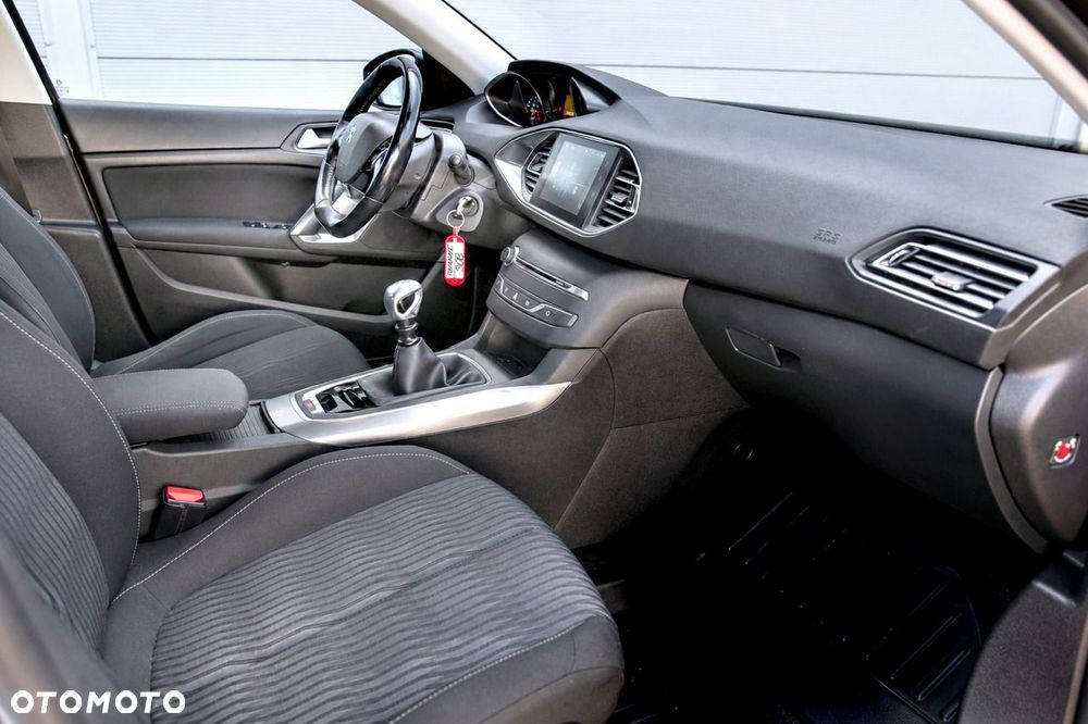 Peugeot 308 - 12
