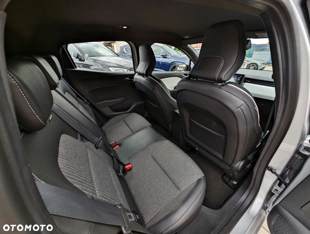 Renault Clio TCe 90 TECHNO - 17