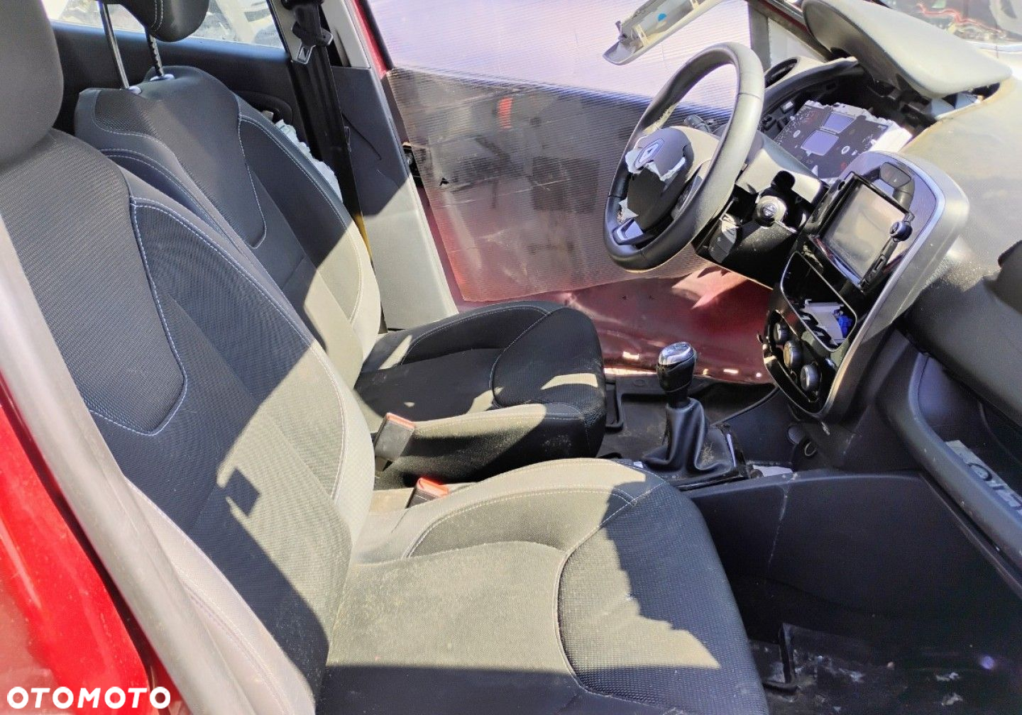 Renault Clio - 8