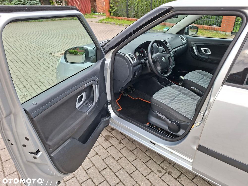 Skoda Fabia - 11