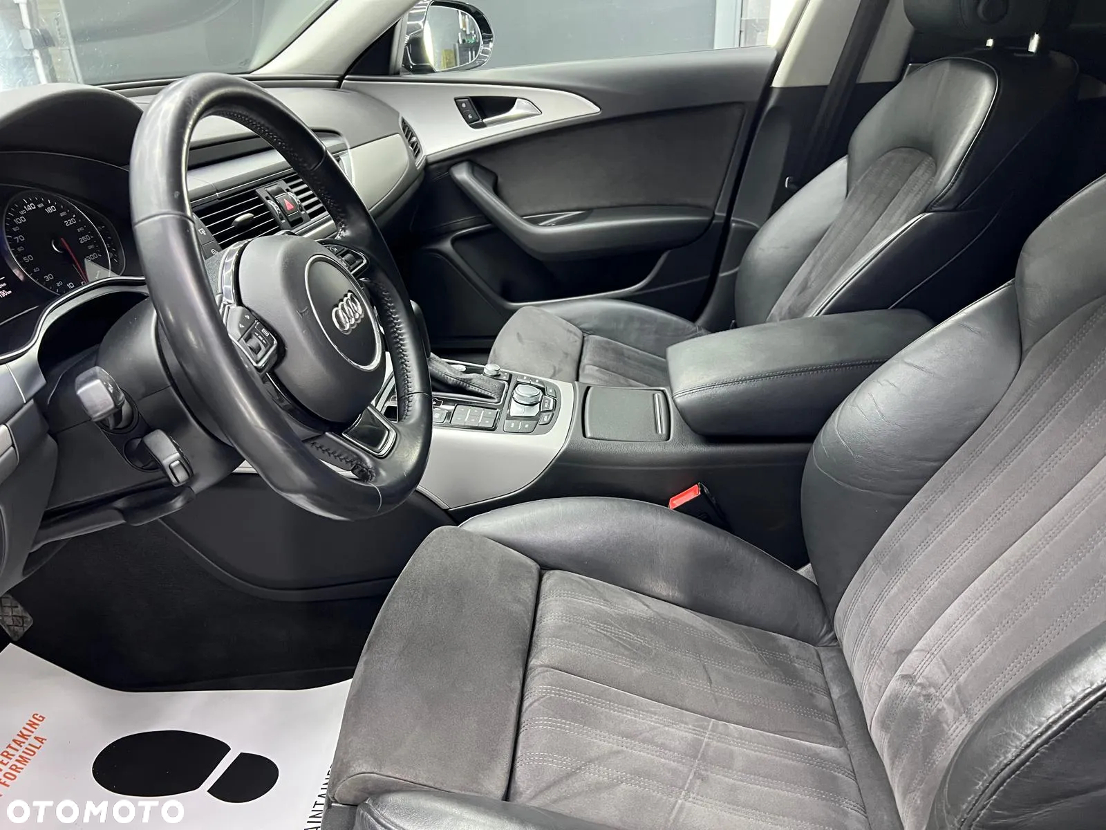 Audi A6 Avant 2.0 TDI Ultra S tronic - 25