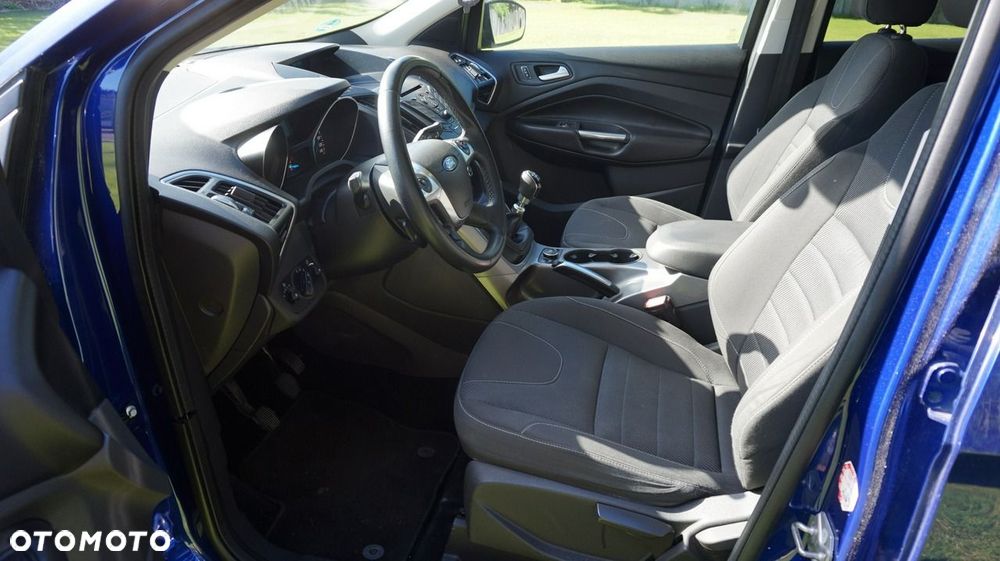 Ford Kuga - 11
