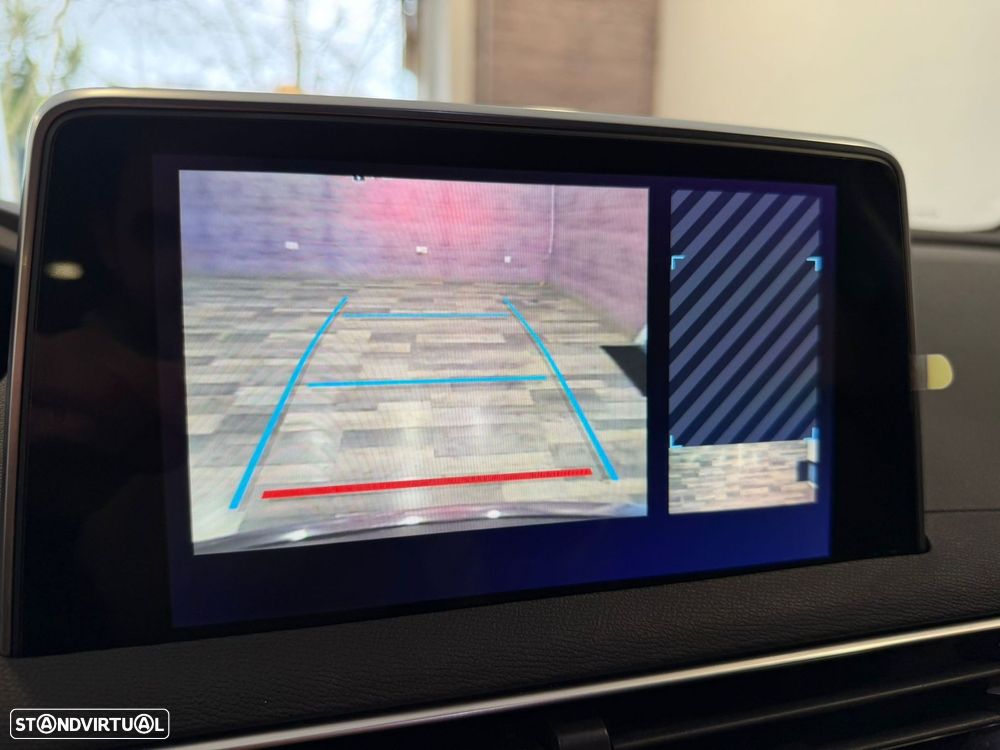 Peugeot 3008 1.2 PureTech Allure EAT8 - 11