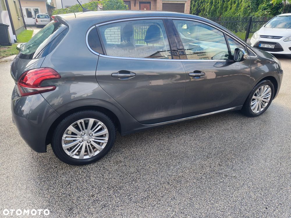 Peugeot 208 1.2 PureTech Allure - 7