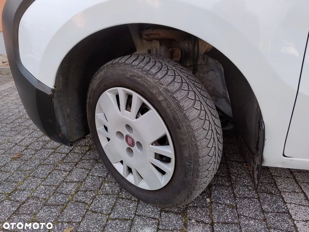 Fiat FIORINO 1.3 DIESEL (75KM) 5-BIEGÓW STAN IDEALNY KLIMATYZACJA 100% BEZWYPADKOWY ORYGINAŁ KM SERWIS NIE MA RDZY ! ! ! - 35