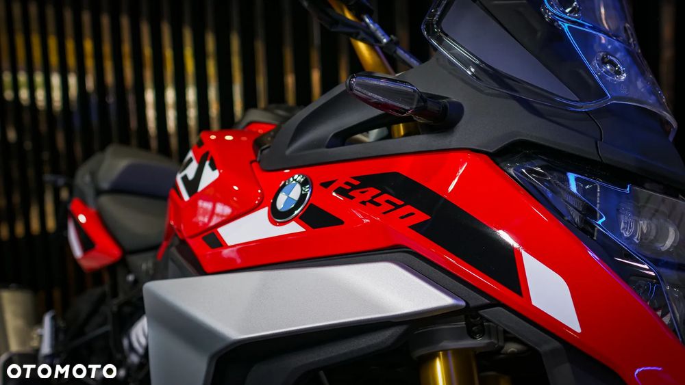 BMW F - 5