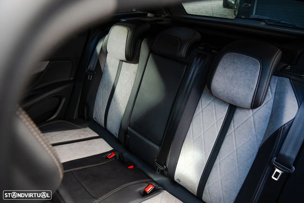 Peugeot 3008 1.6 Hybrid GT Line e-EAT8 - 8