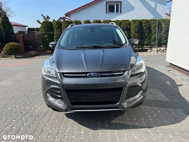 Ford Kuga 1.5 EcoBoost 2x4 Titanium - 3