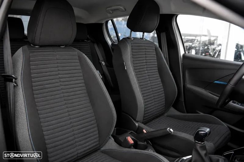 Peugeot 208 1.2 PureTech SE Style - 18
