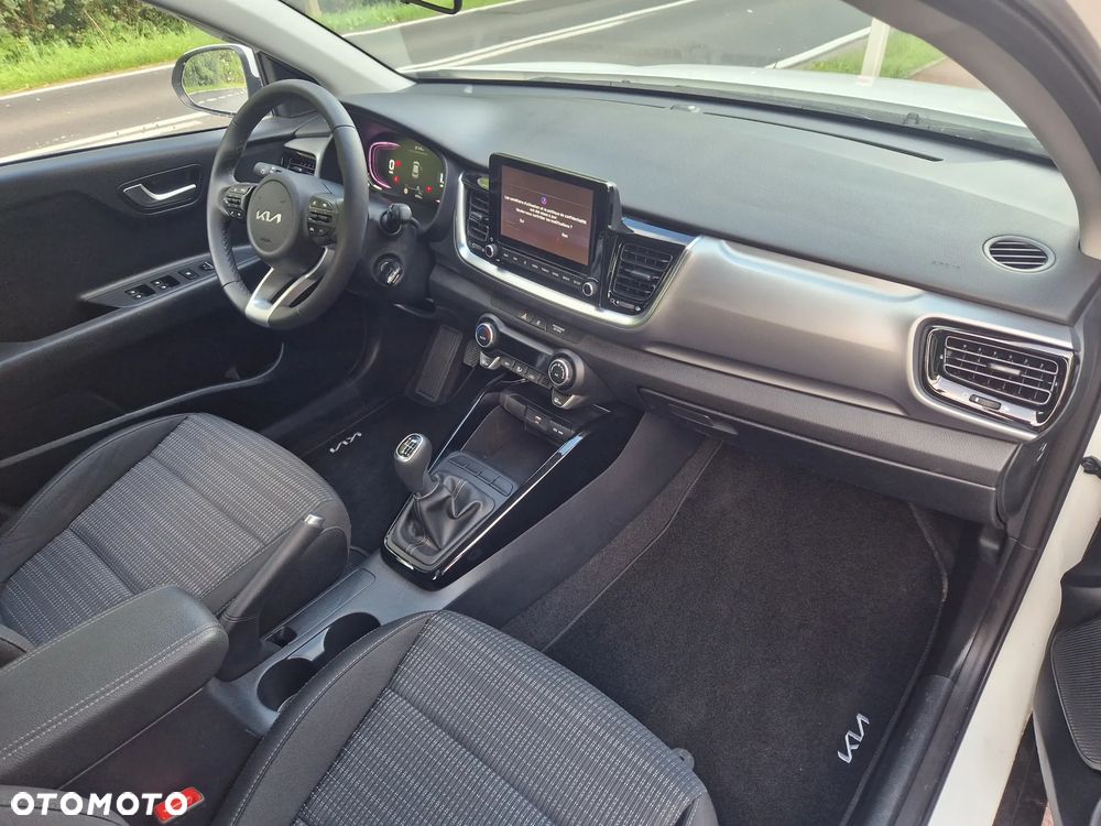 Kia Stonic - 10