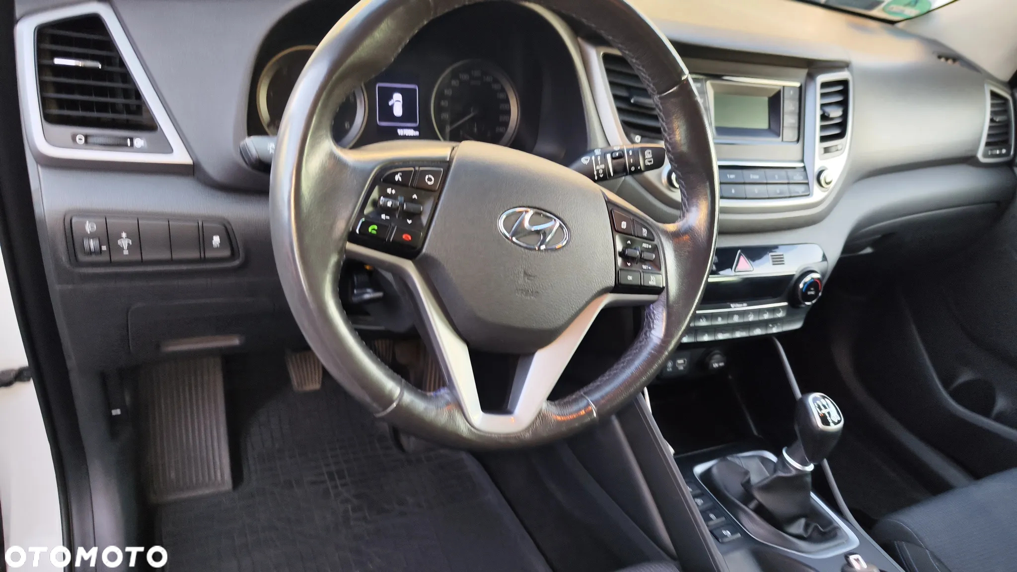 Hyundai Tucson 2.0 CRDI Comfort 4WD - 35