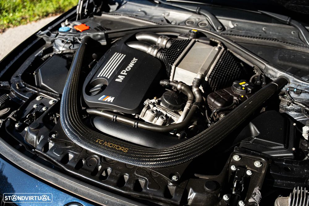 BMW M4 Coupe DKG Competition - 32