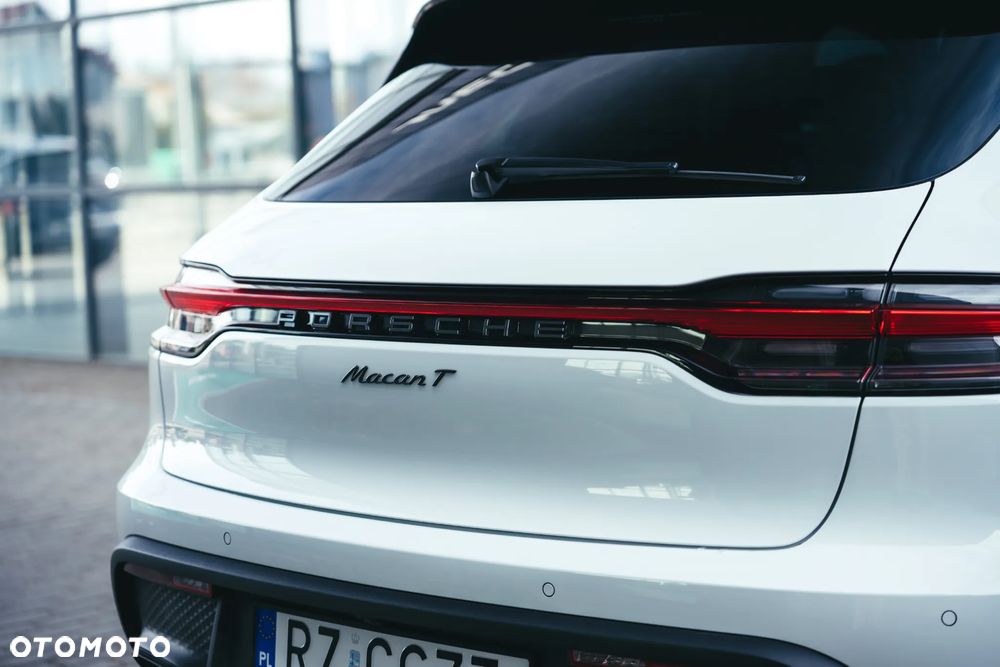 Porsche Macan T - 14