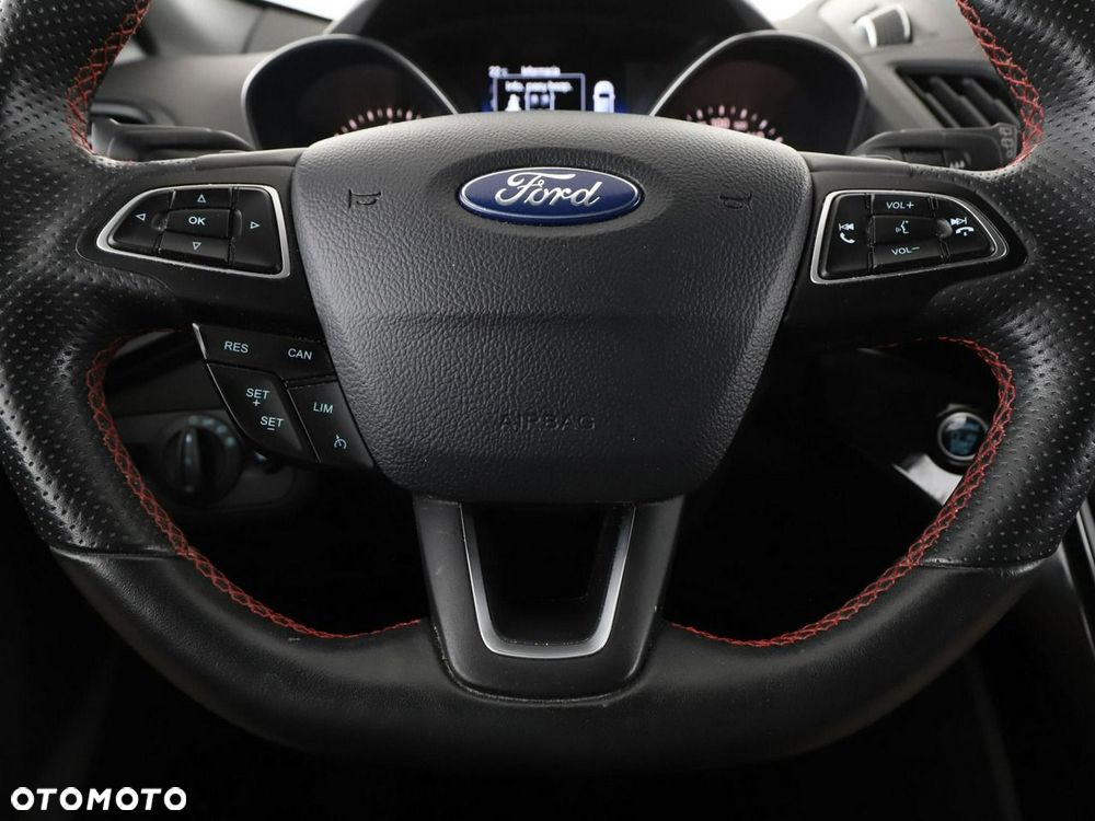 Ford Kuga 1.5 EcoBoost 2x4 ST-Line - 21