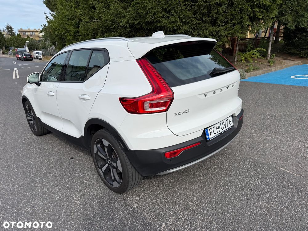 Volvo XC 40 D4 AWD Geartronic Momentum - 6