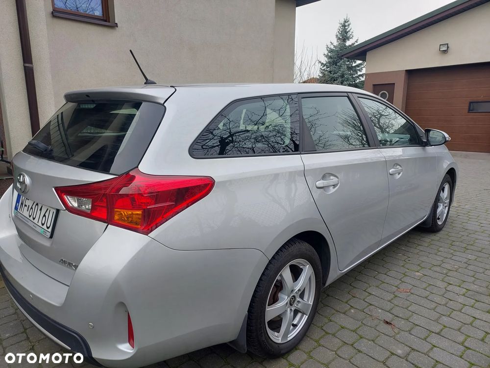 Toyota Auris 1.6 Comfort - 4
