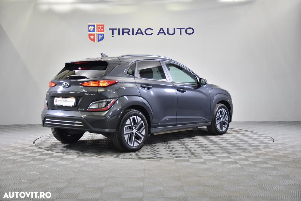 Hyundai KONA - 5