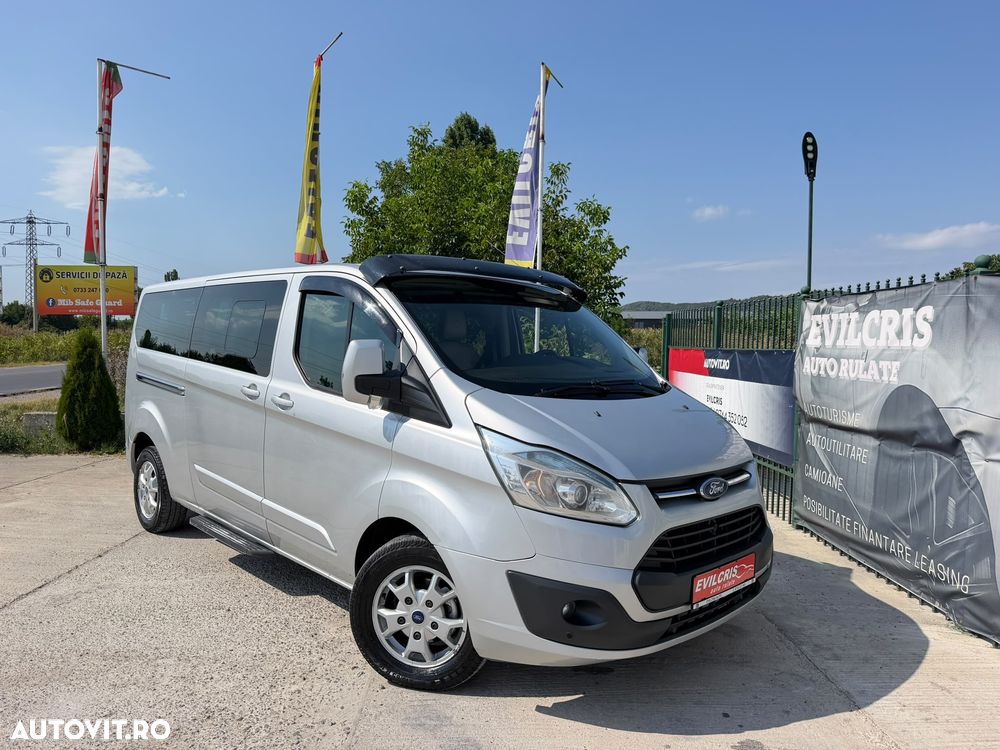 Ford Tourneo Custom - 1