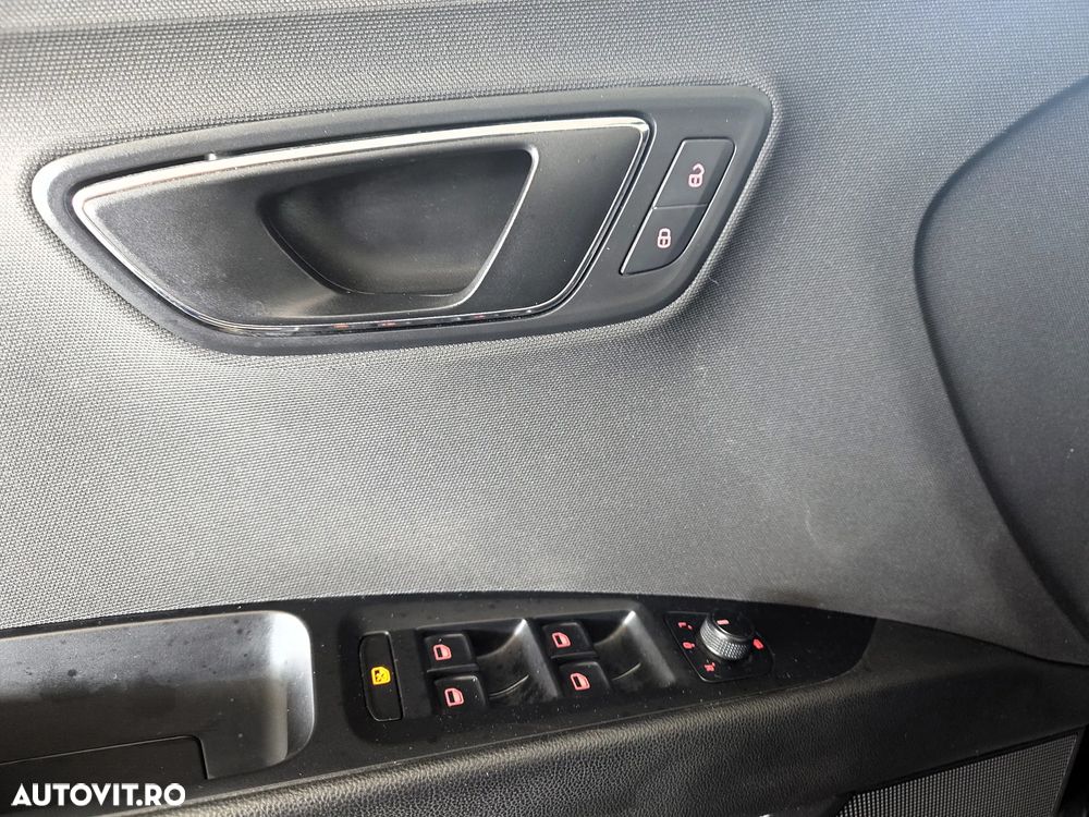 Seat Leon 2.0 TDI DPF Start&Stop DSG Style - 12