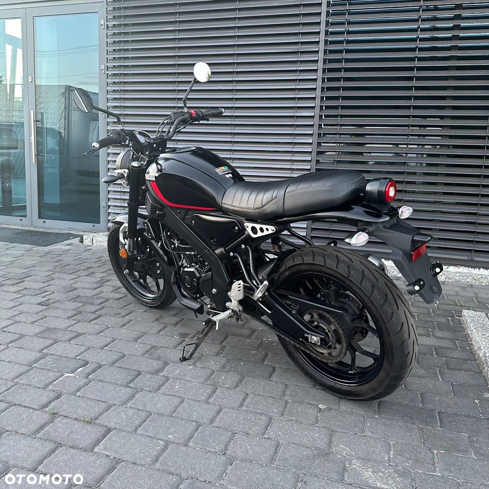 Yamaha XSR - 8