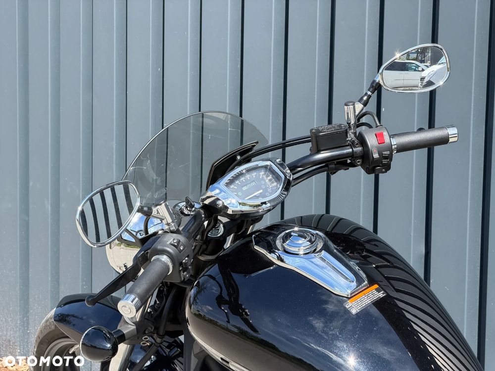 Yamaha XVS - 9