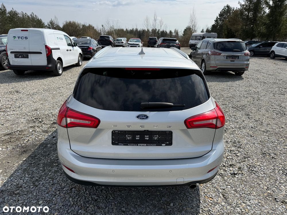 Ford Focus 2.0 EcoBlue STart-Stopp-System TITANIUM X - 4