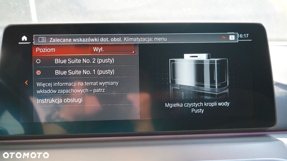 BMW Seria 5 540d xDrive Touring M Sport Edition - 32