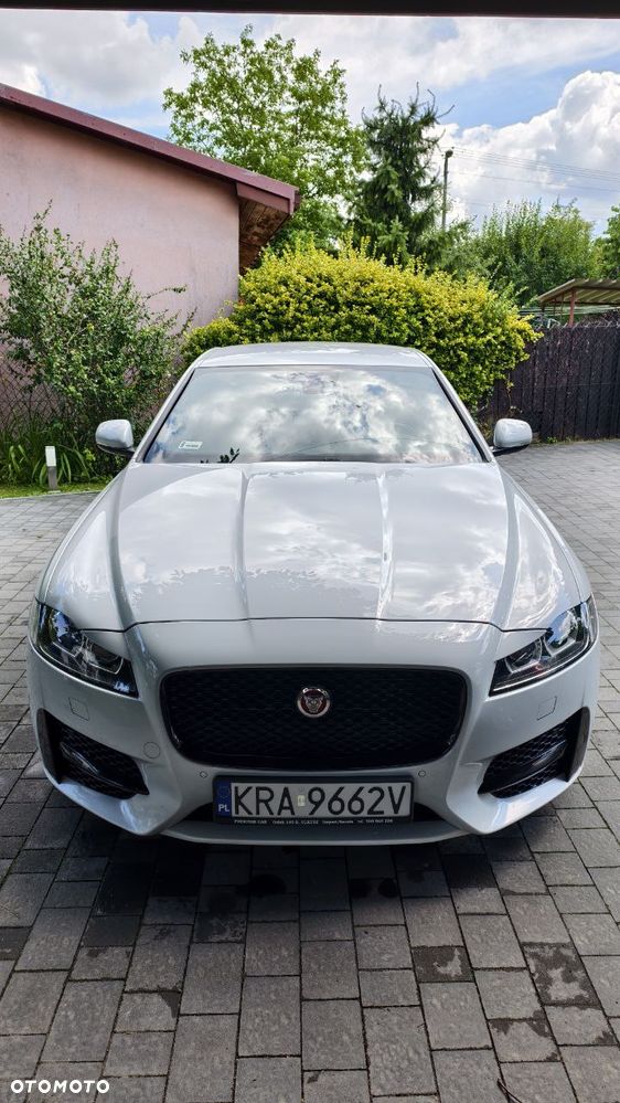 Jaguar XF 20d R-Sport - 6