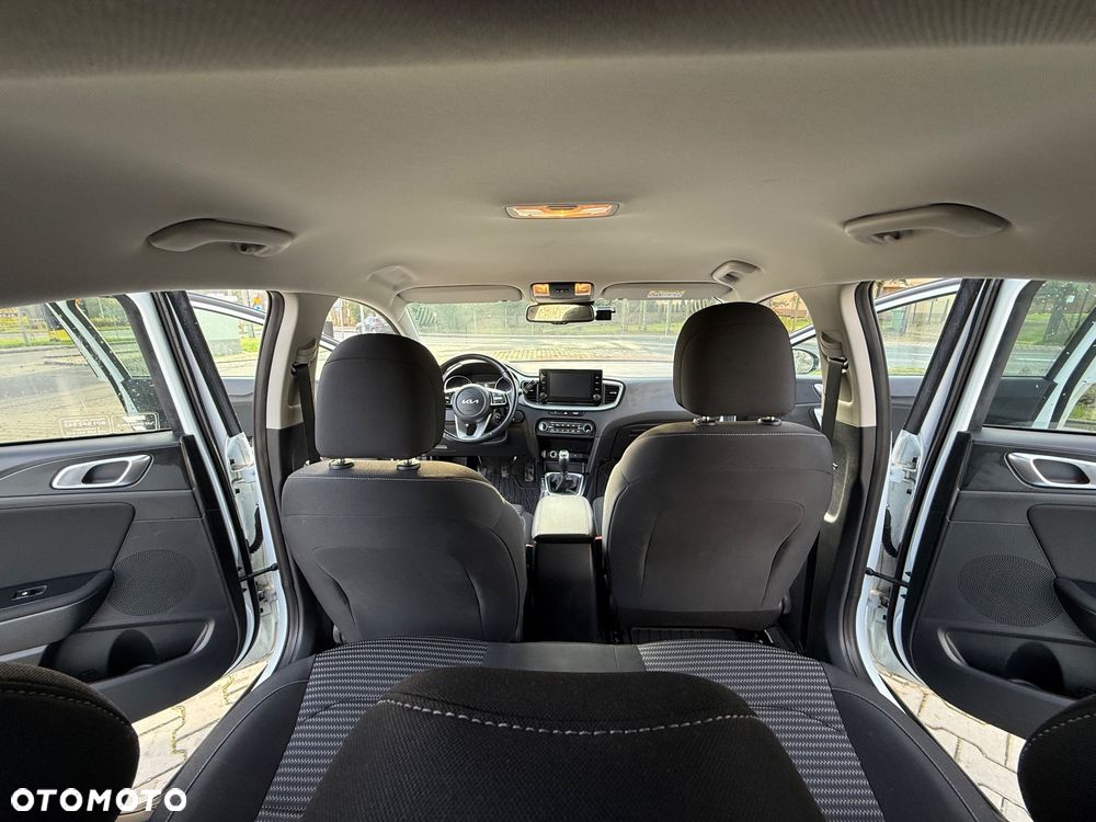 Kia XCeed 1.5 T-GDI M - 25