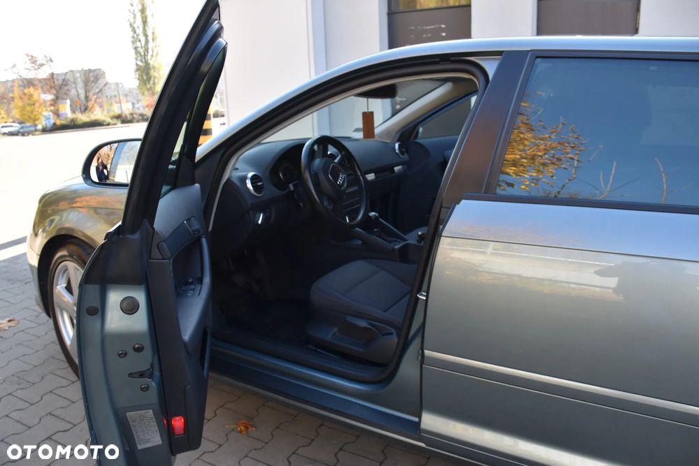 Audi A3 Sportback - 15