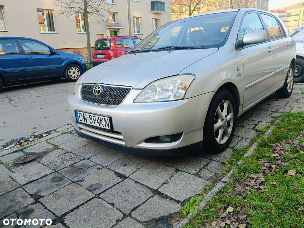 Toyota Corolla 2.0 D-4D Sol - 2