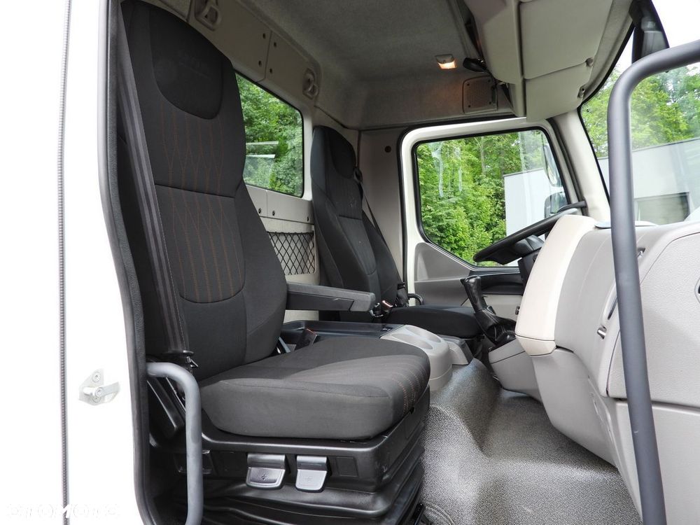 DAF LF 230  BRAMOWIEC / HAKOWIEC TEMPOMAT LEDY BLIŹNIACZE KOŁA KLIMATYZACJA  230KM - 40
