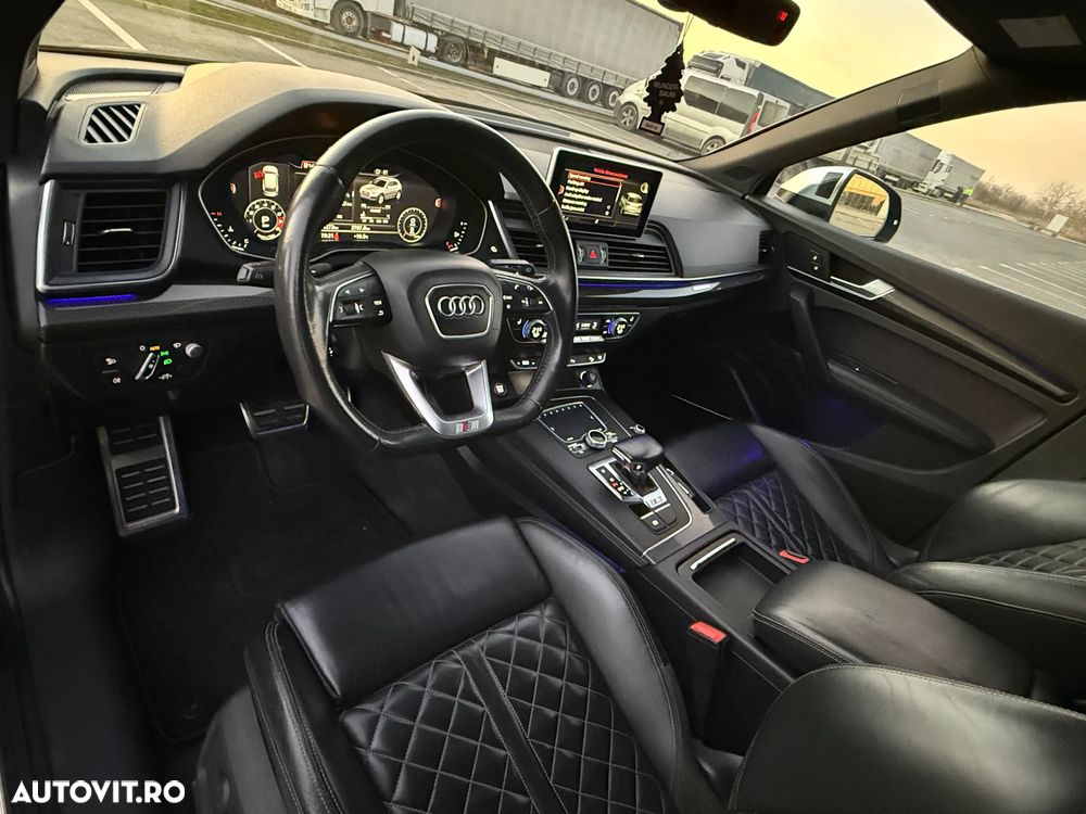 Audi SQ5 - 10