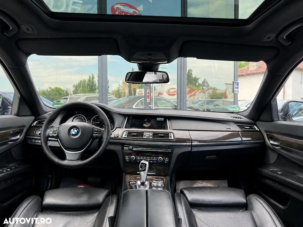 BMW Seria 7 740d xDrive - 8