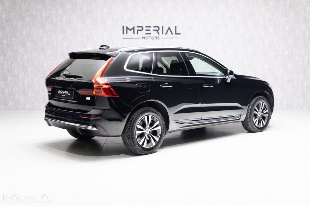 Volvo XC 60 2.0 T6 PHEV Core AWD - 22