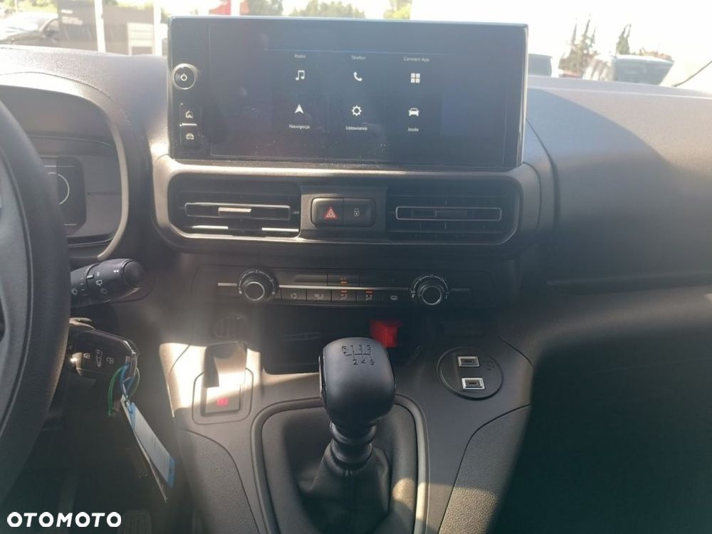 Opel COMBO - 23