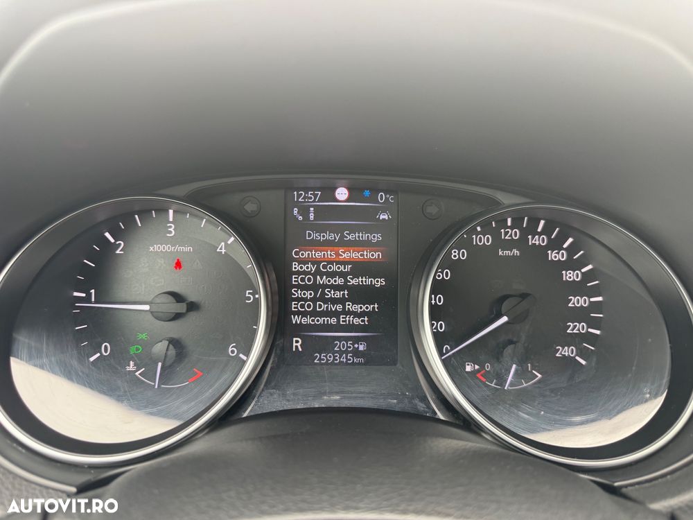 Nissan Qashqai 1.6 DCI Xtronic TEKNA+ - 31