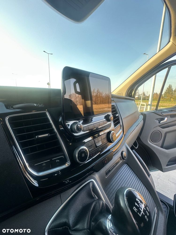 Ford Tourneo Custom 2.0 TDCi L2 Sport - 25
