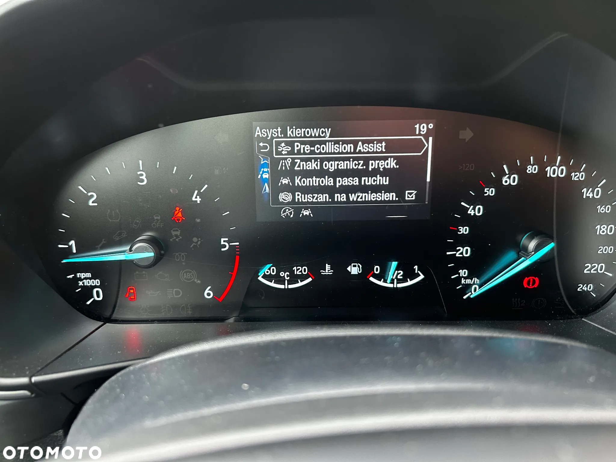 Ford Focus 1.5 EcoBlue Connected - 18