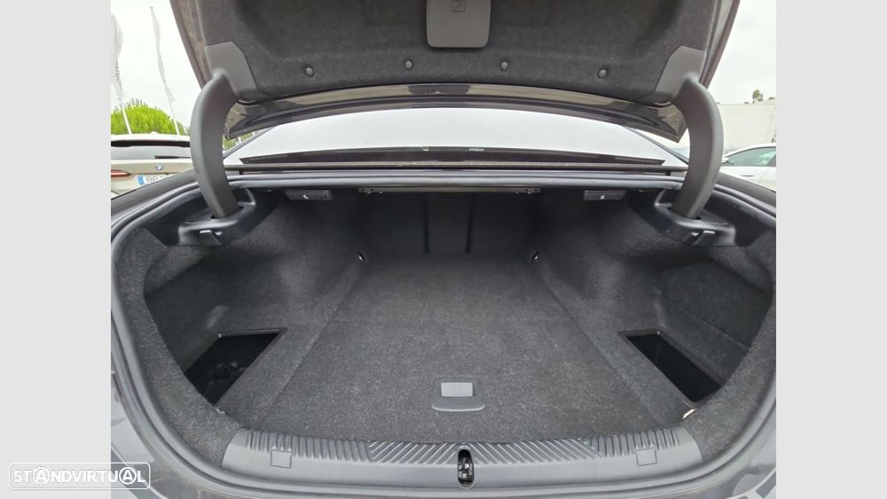 BMW i5 eDrive40 Pack Desportivo M - 15